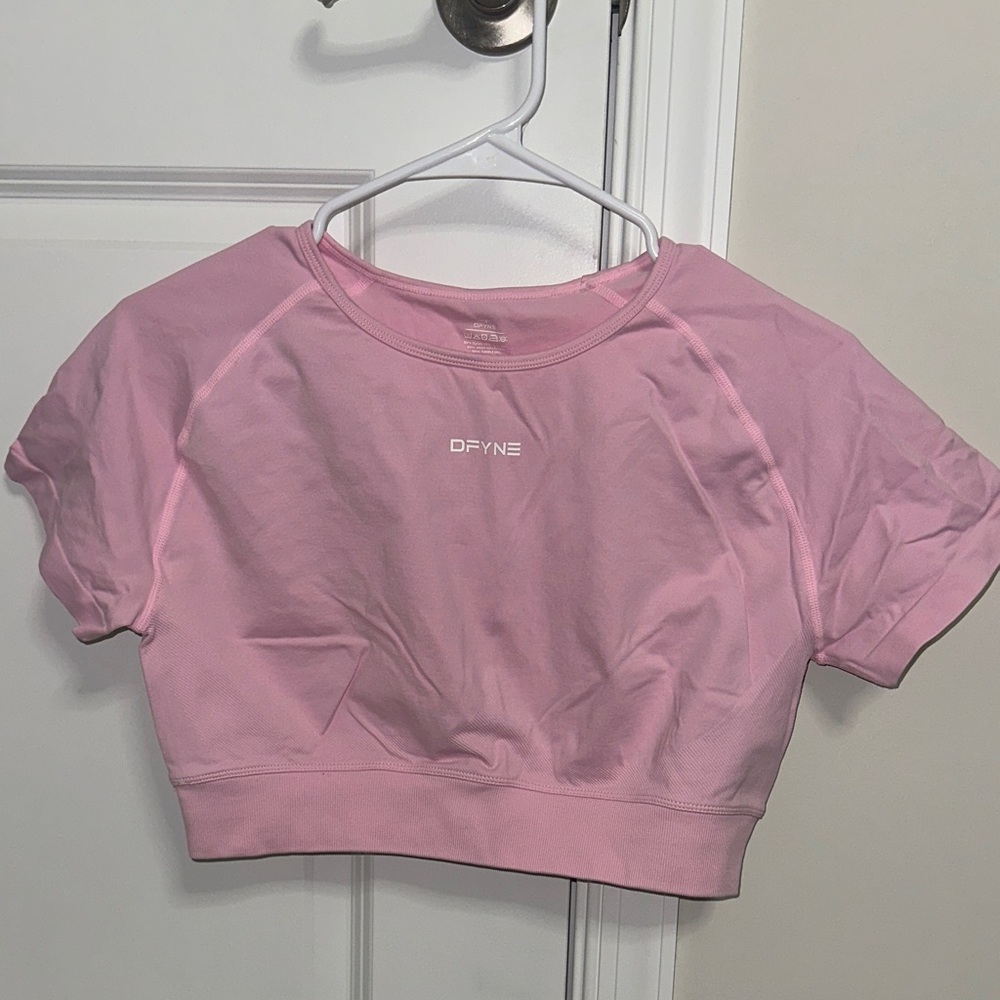 DFYNE Impact Crop Top - Pink